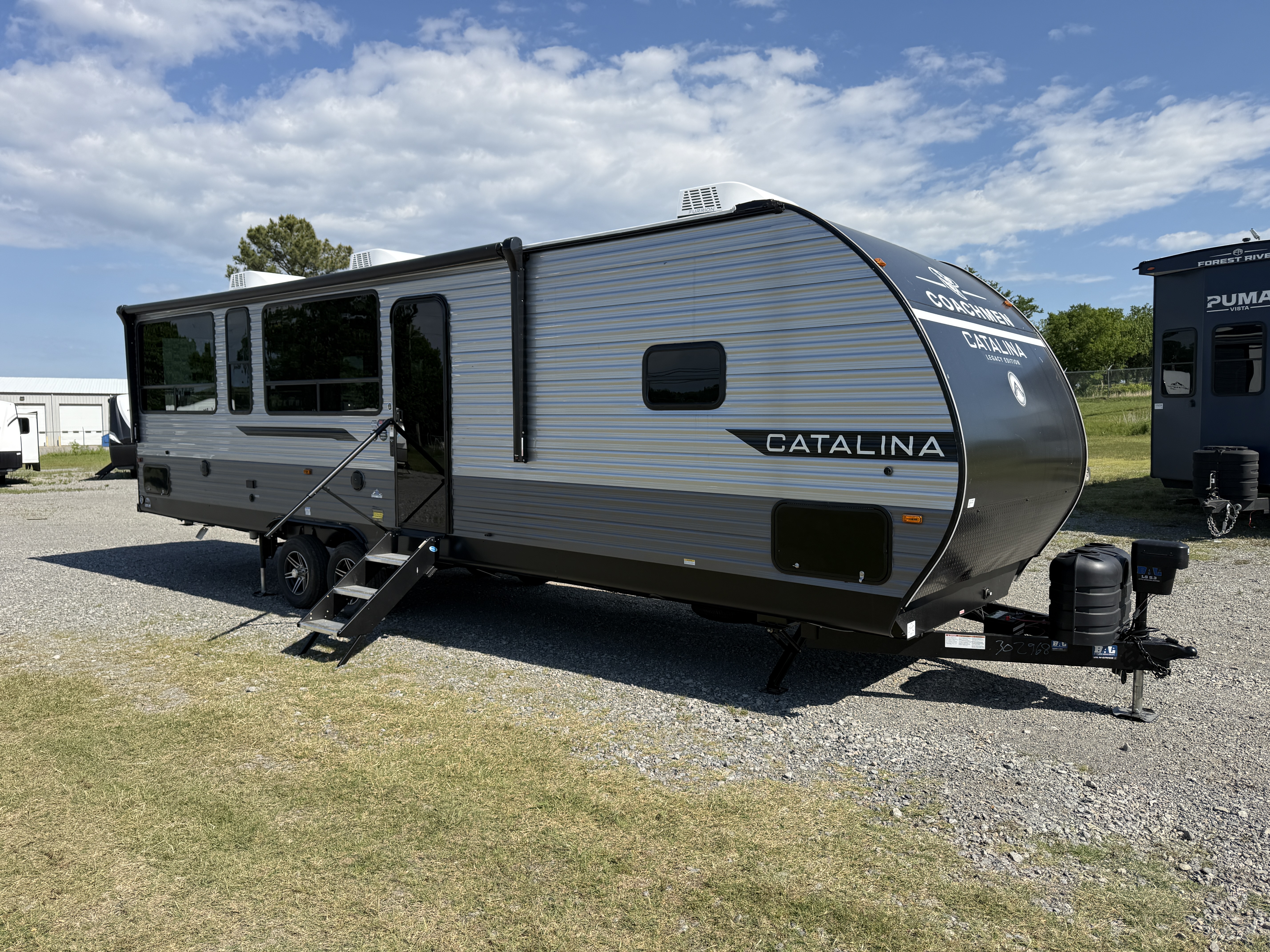 2026 Coachmen Catalina Legacy Edition 283RNR - Image 1
