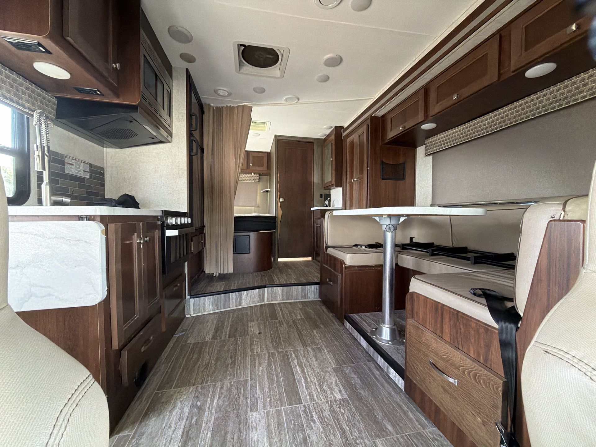 2020 Forest River Sunseeker 2290S - Image 21