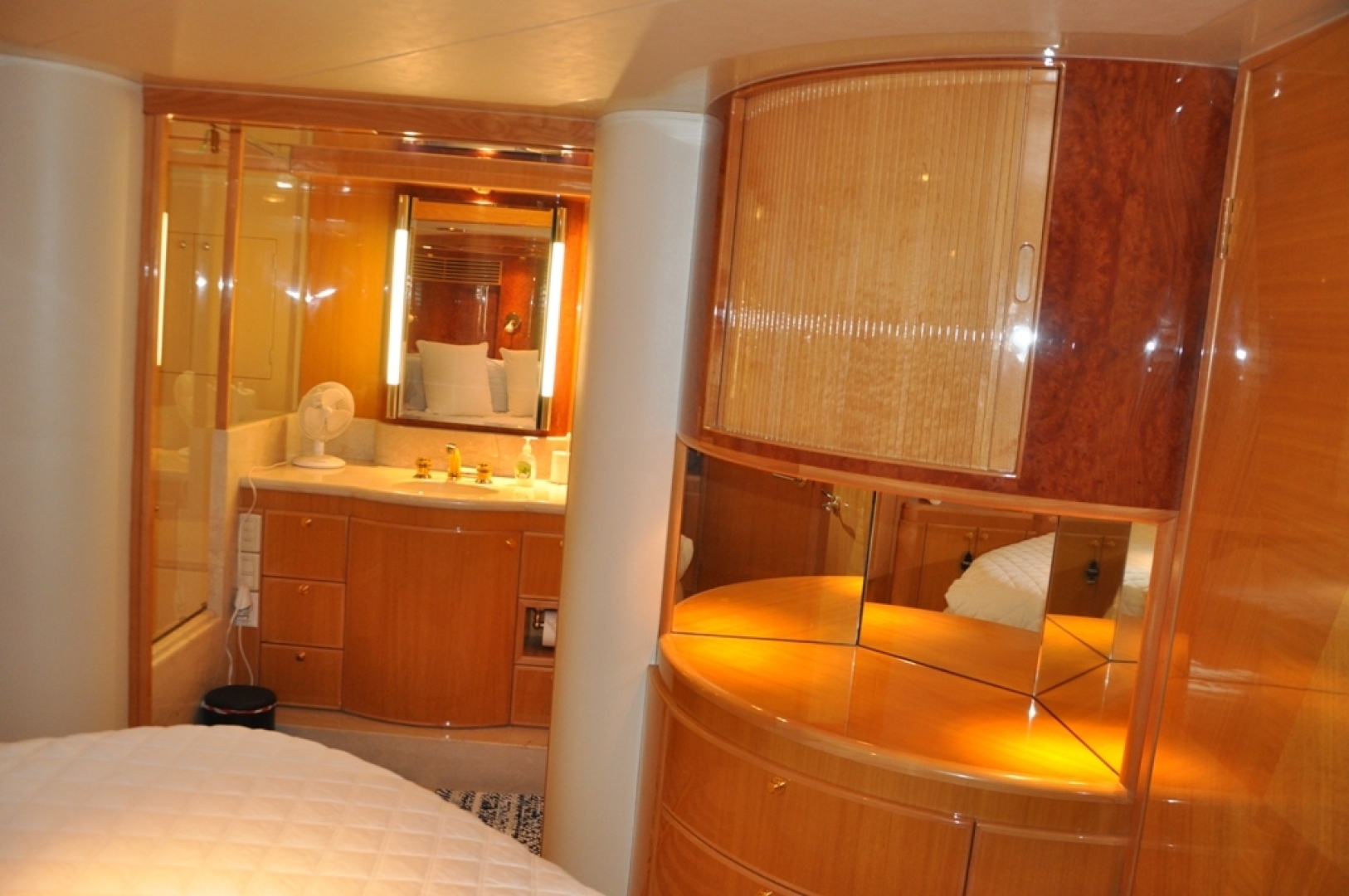 2003 McKinna 58 - Image 16