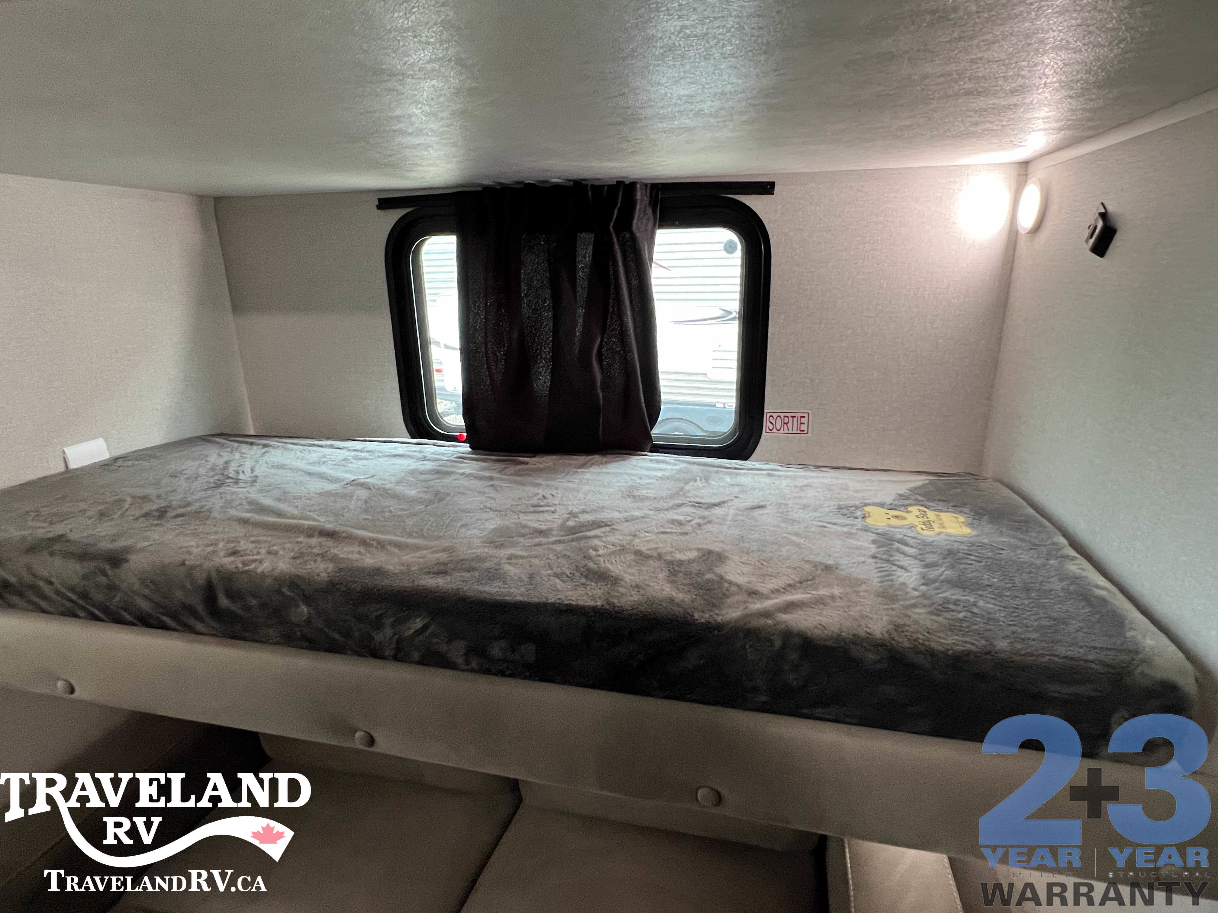 2026 Jayco North Point 377RLBH - Image 32