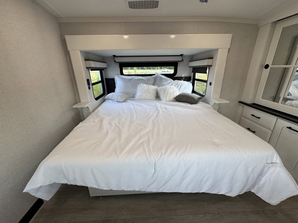 2026 JAYCO PINNACLE 32RLTS - Image 51