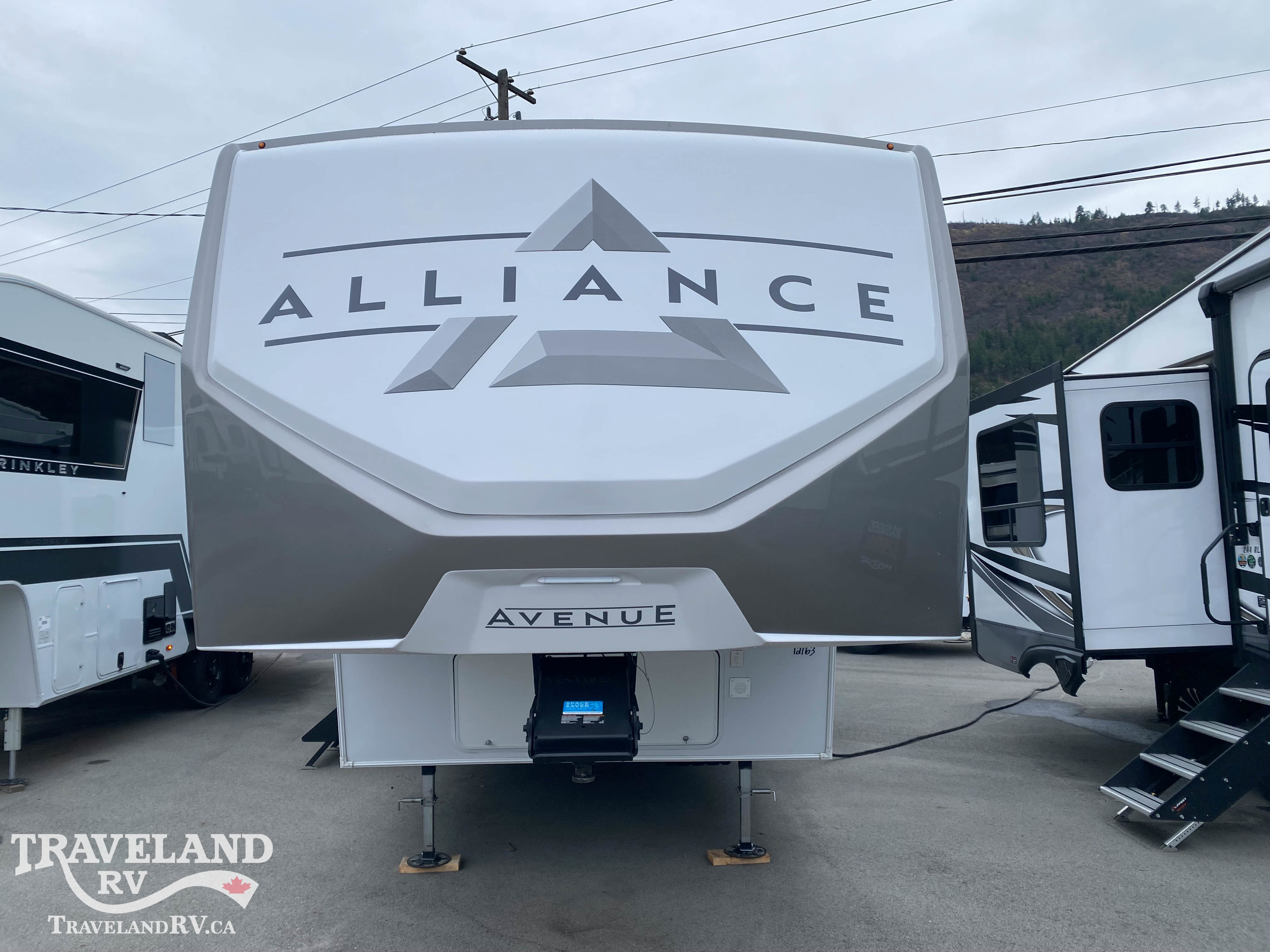 2026 Alliance RV AVENUE 25RL - Image 3