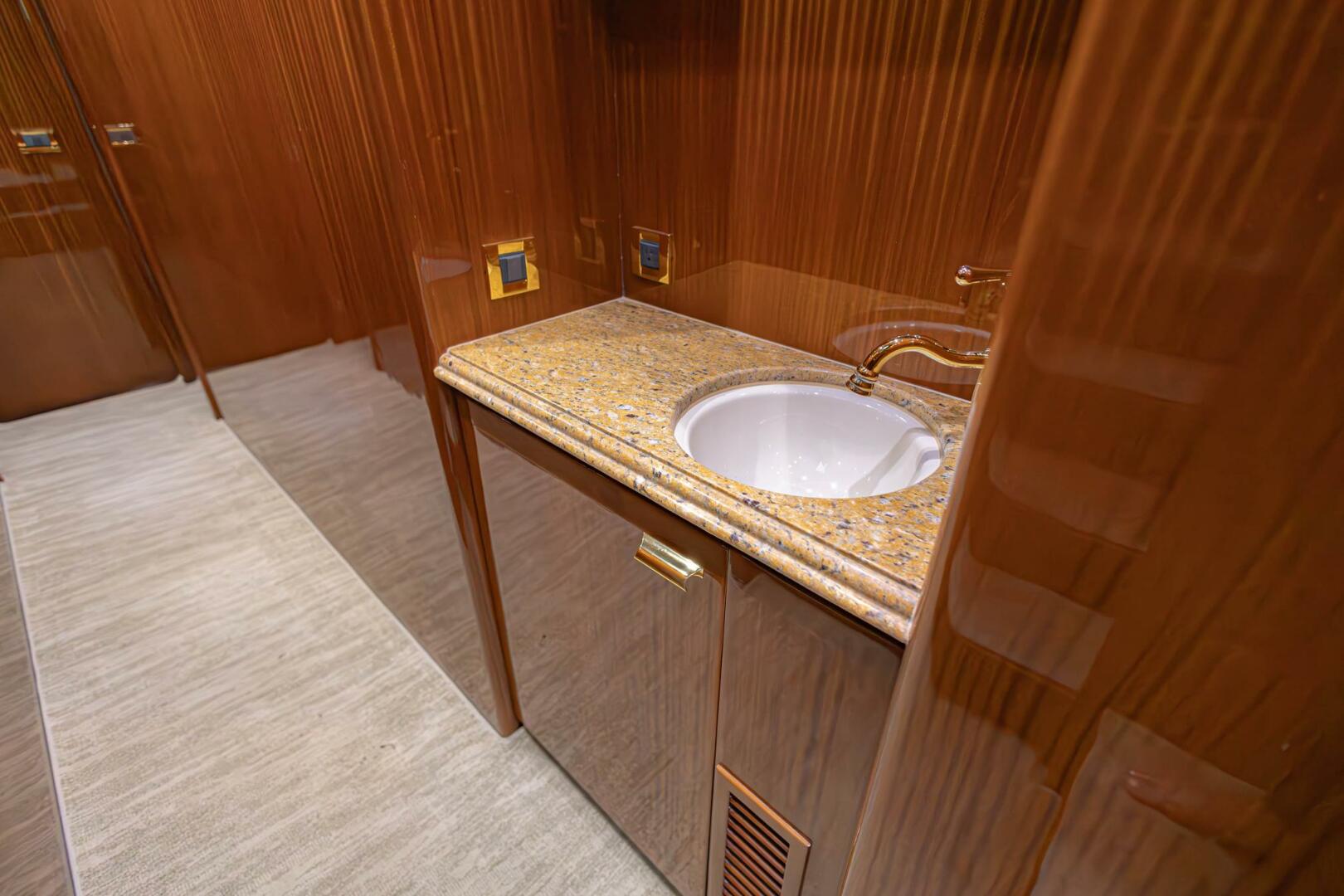 2009 Hargrave - Image 40