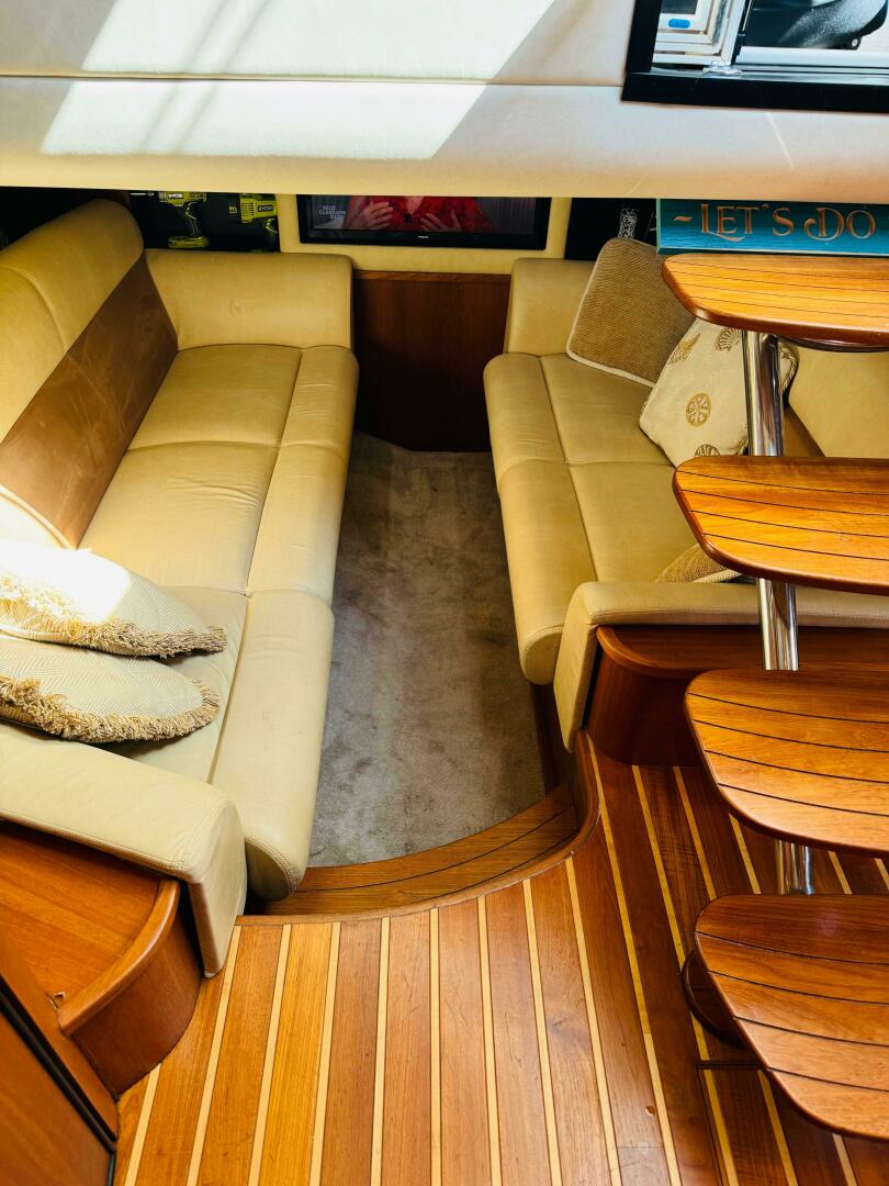 2007 Tiara Yachts 3900 Sovran - Image 30