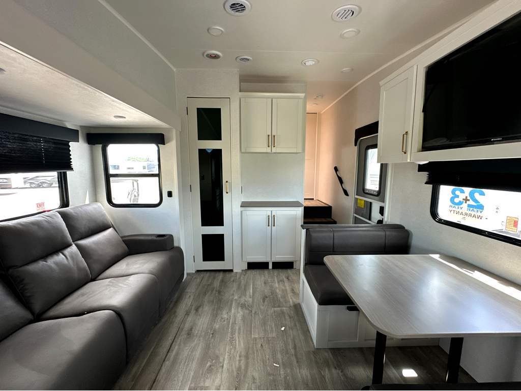 2027 JAYCO EAGLE SLE 24MLE - Image 15