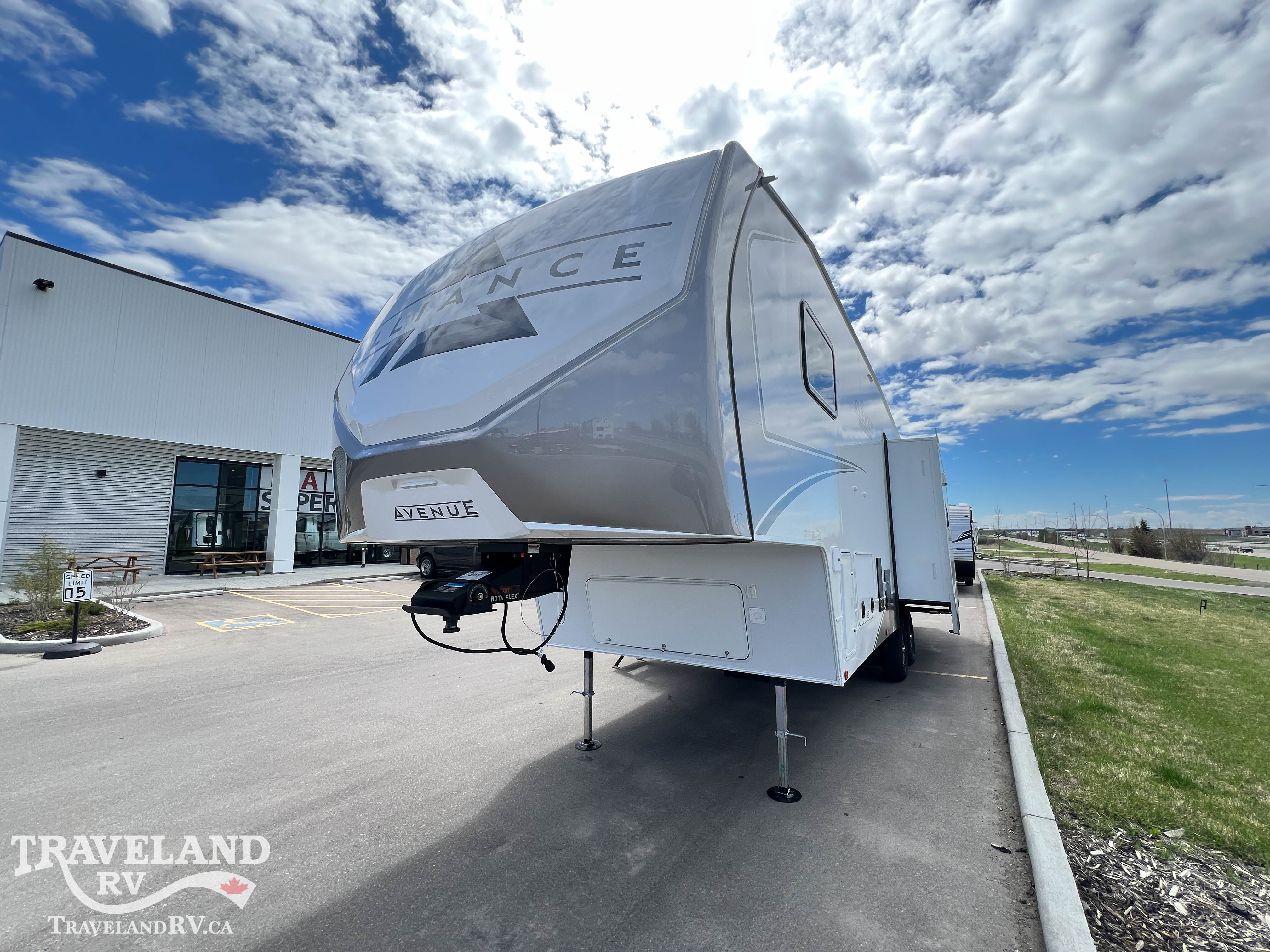 2026 Alliance RV Avenue 29RL - Image 5