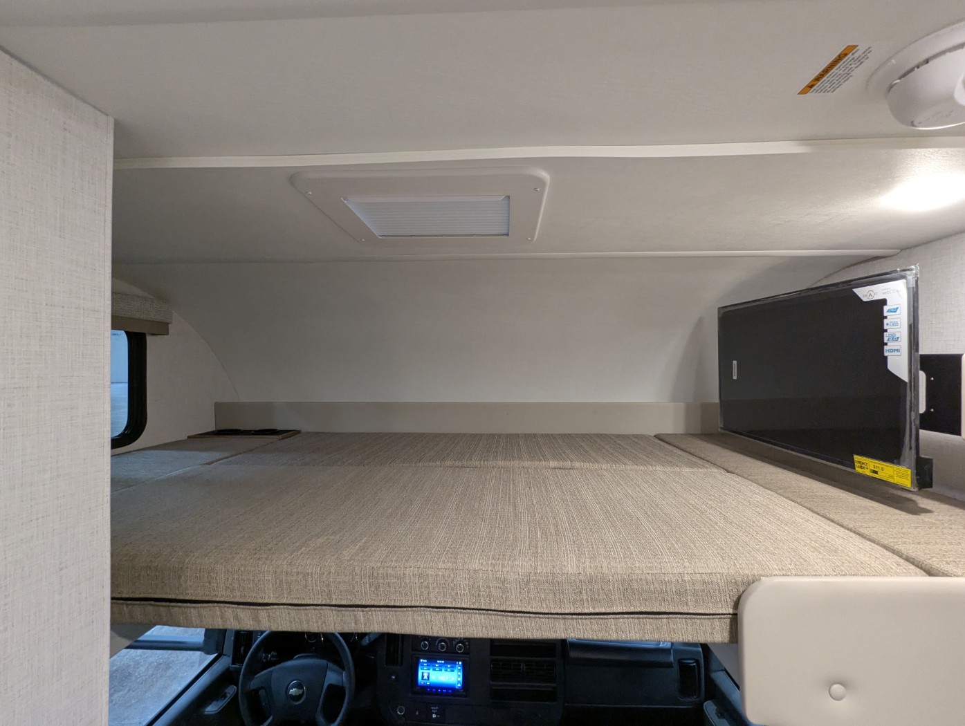 2027 Thor Motor Coach Four Winds 19Z - Image 10