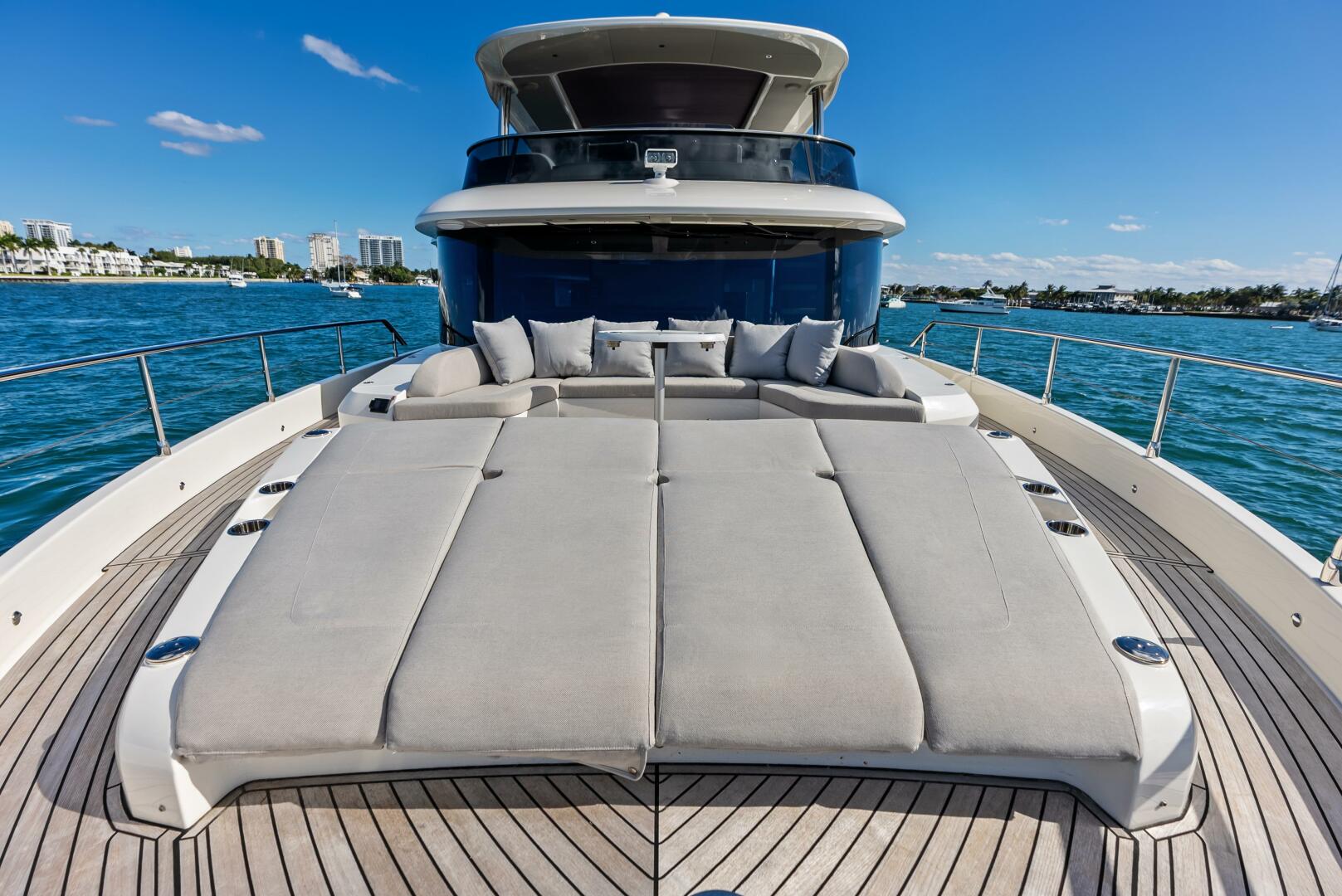 2025 Absolute 75 Navetta - Image 3
