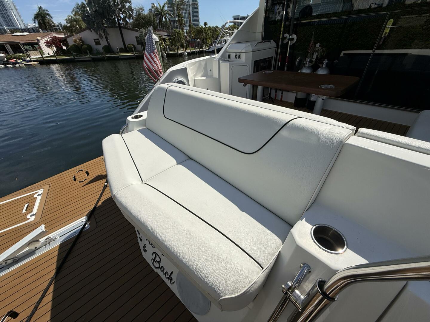 2014 Cruisers Yachts 45 Cantius - Image 45