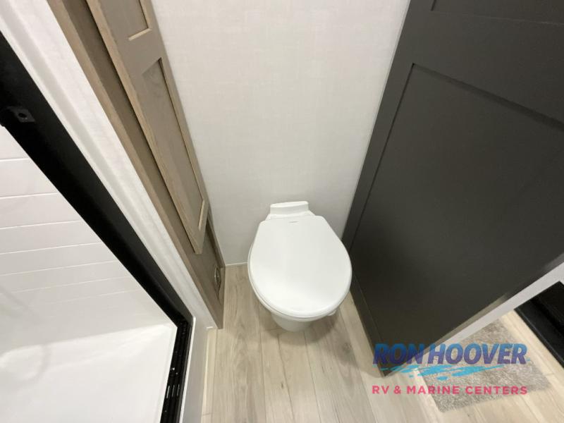 2026 FOREST RIVER 402CFL - Image 35