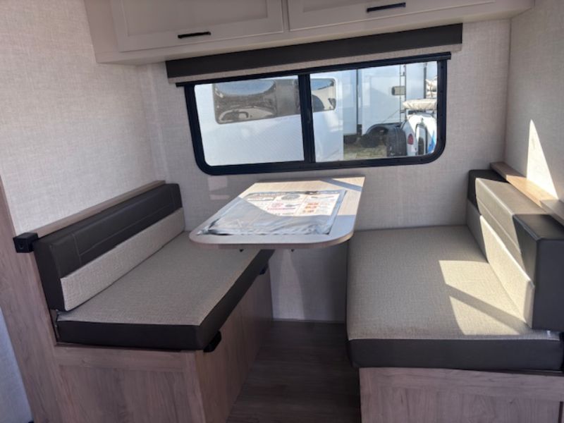 2026 Ember RV E-Series 19ETS - Image 4