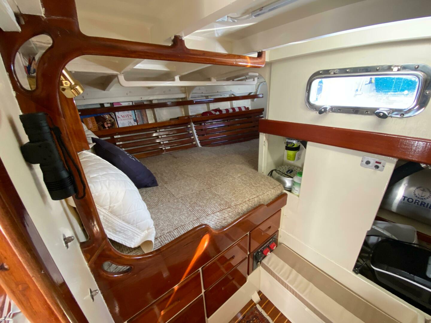 2008 Boston Whaler 320 Outrage - Image 29