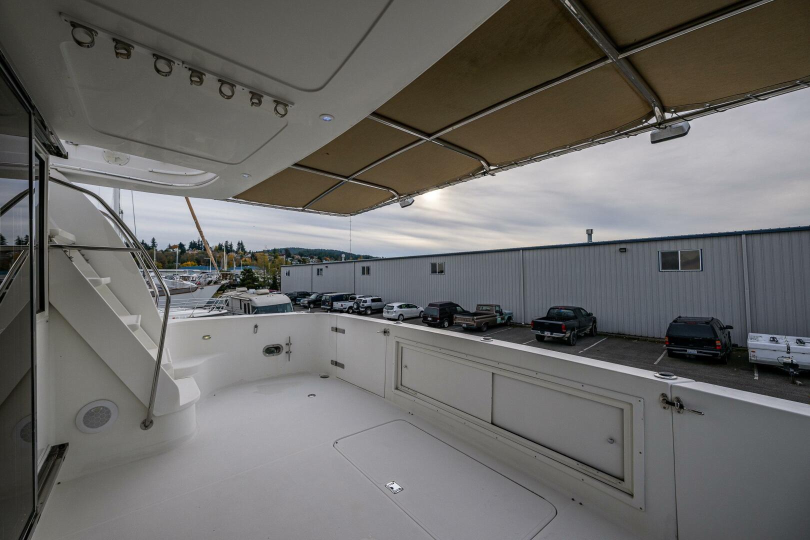 2001 Navigator 61 Pilothouse - Image 46