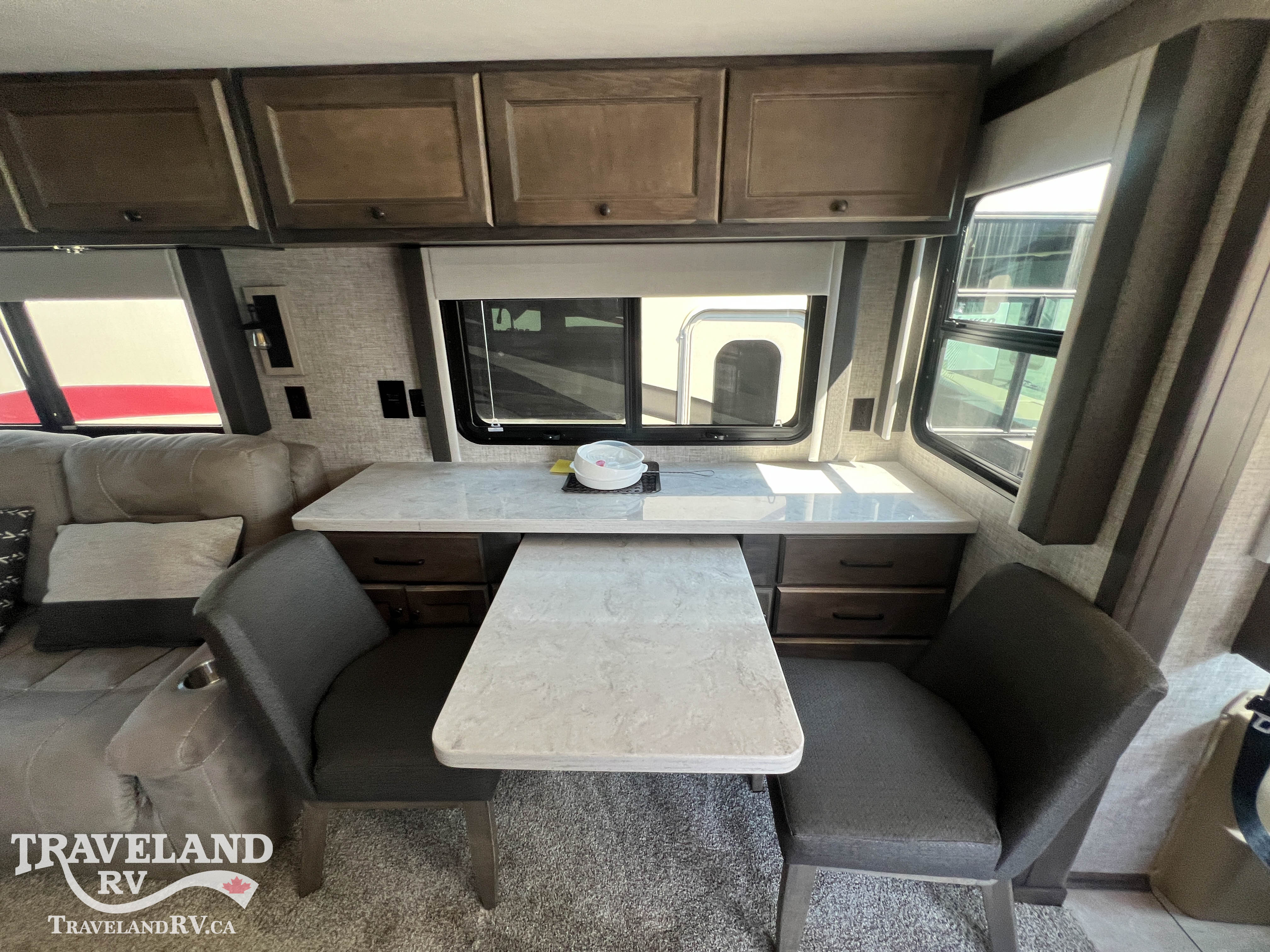 2012 Tiffin Allegro 36 LA - Image 15