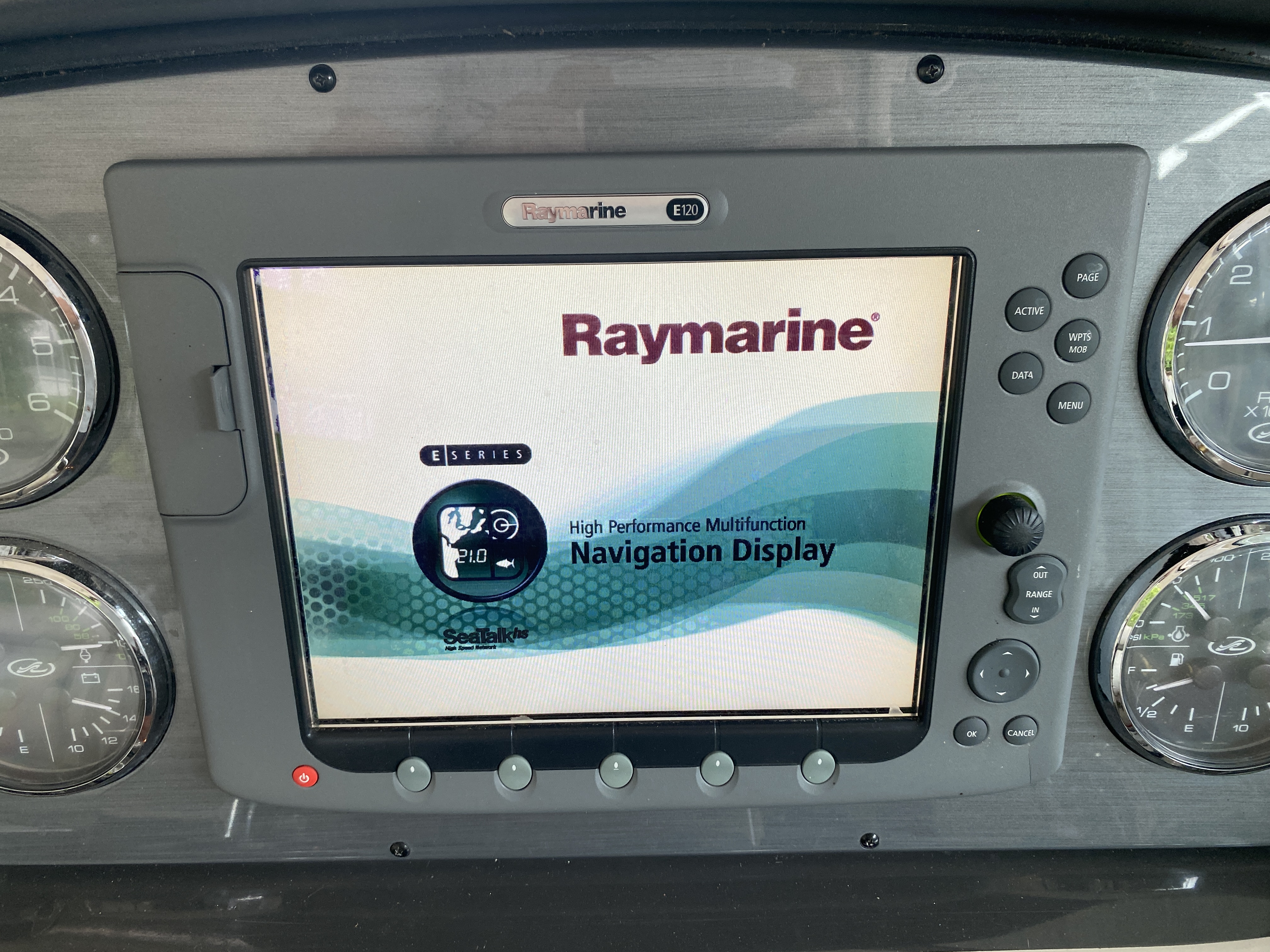 2007 Sea Ray 40 Sundancer - Image 16