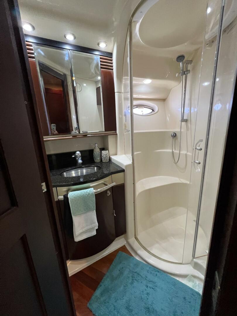 2005 Sea Ray 500 Sedan Bridge - Image 22