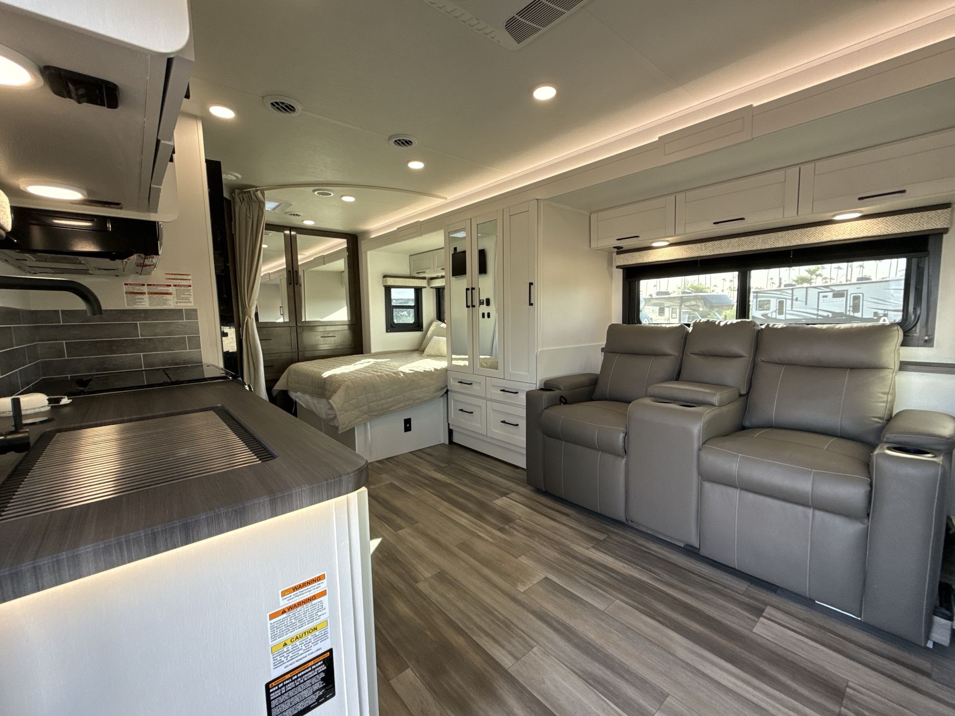 2026 Entegra Coach Odyssey 24B - Image 13