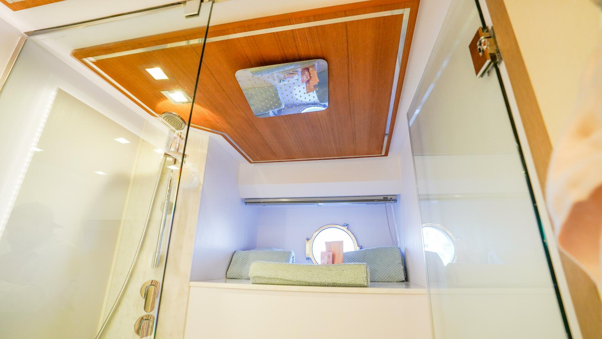 2019 Rio Yachts Colorado 56 - Image 31