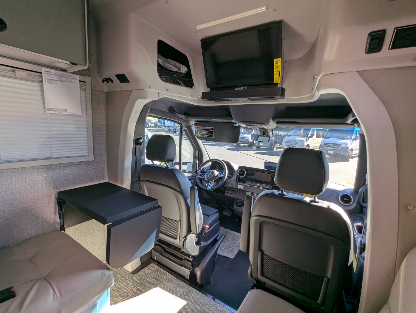 2026 Winnebago EKKO Sprinter 23B AWD - ATH Edition - Image 13