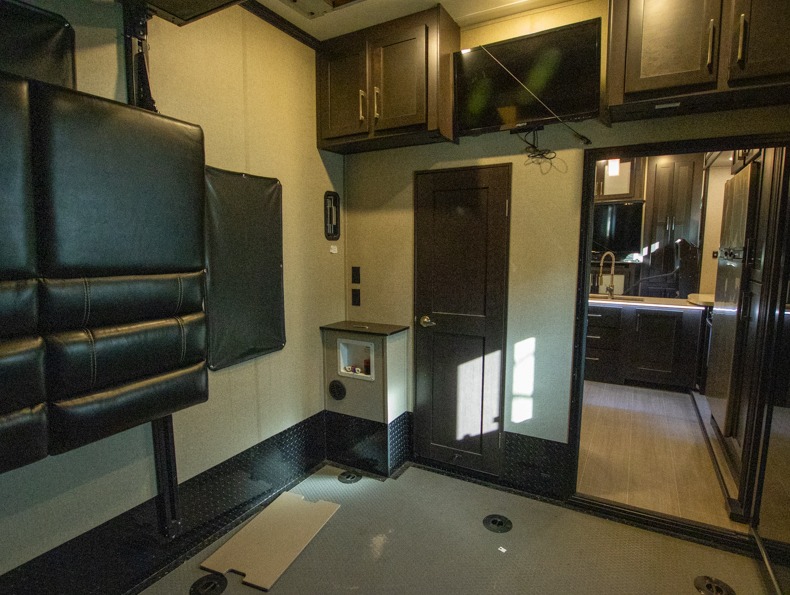 2018 Keystone Raptor 362TS - Image 15