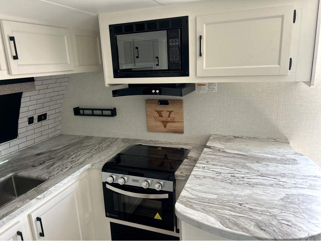 2026 VENTURE RV STRATUS 262VFK - Image 12