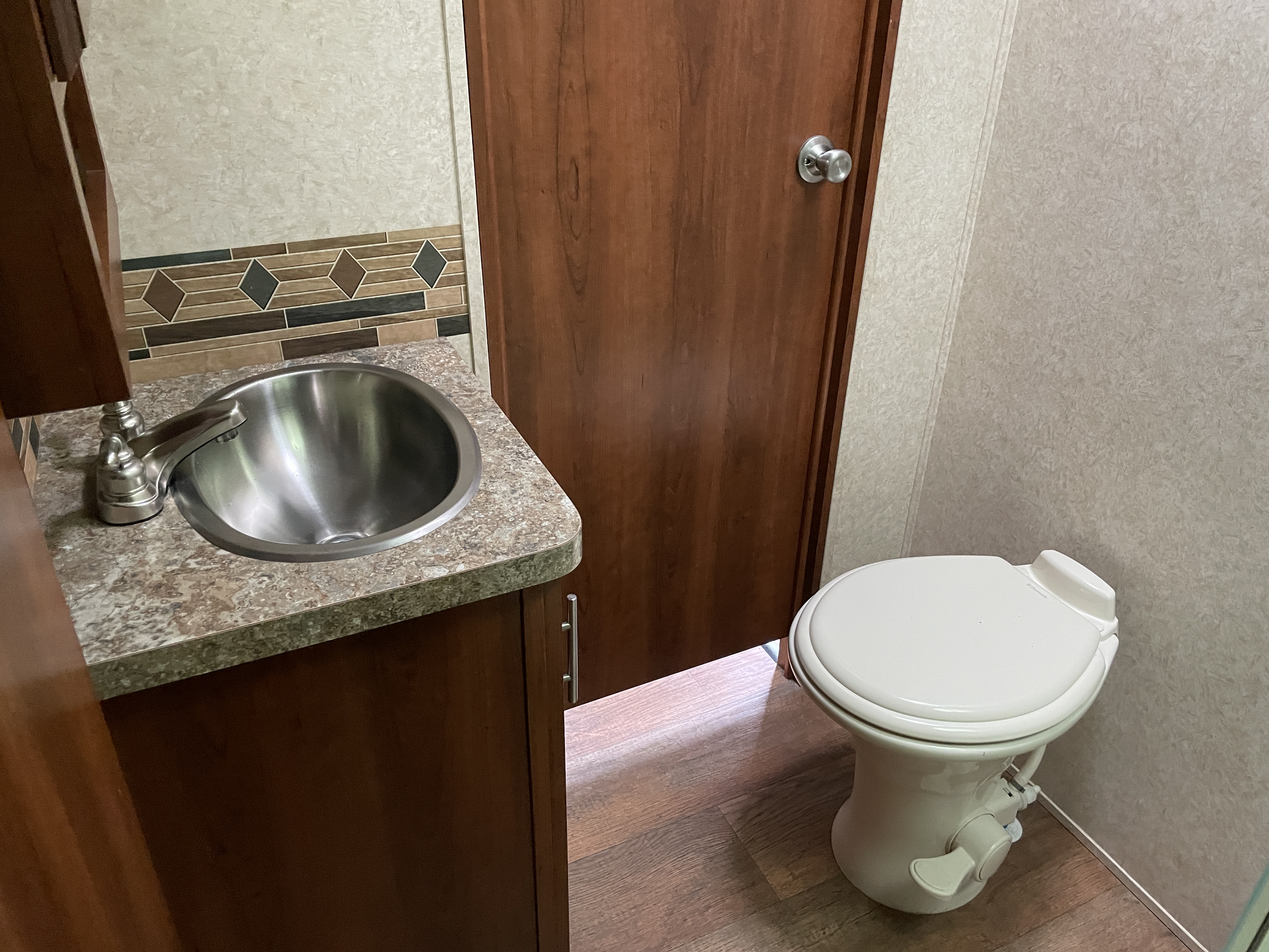 2015 Forest River Wildcat 295RSX - Image 15