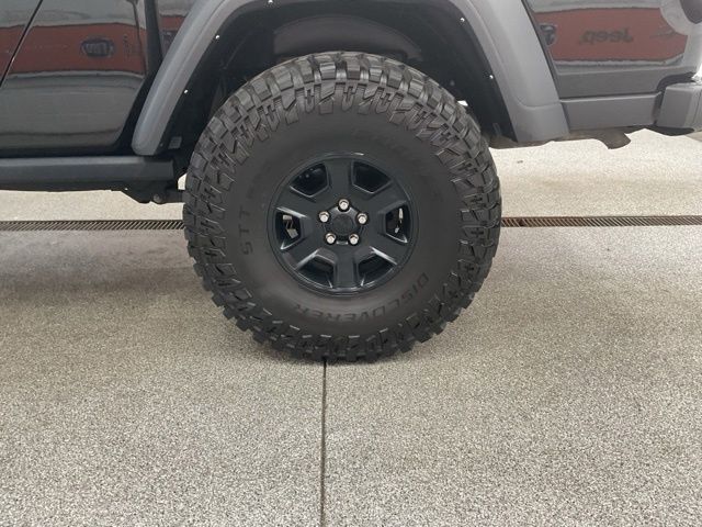 2022 Jeep Gladiator Crew Cab Mojave 4WD - Image 10