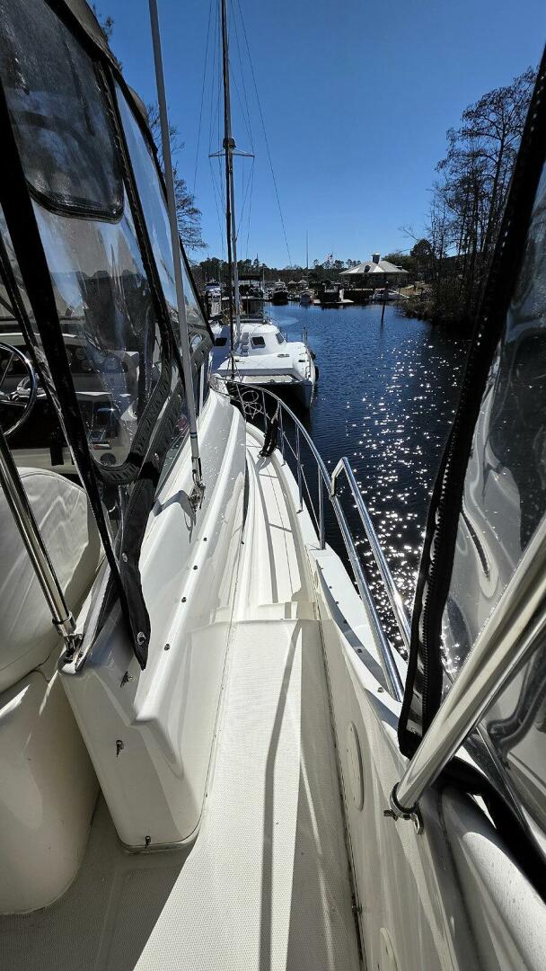 2001 Silverton 410 Sport Bridge - Image 68