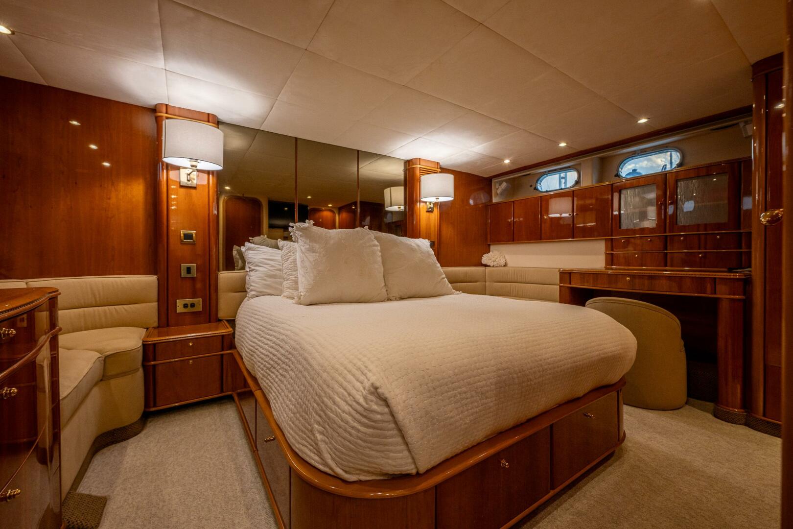 2002 Viking Princess 72 Princess Yacht - Image 47