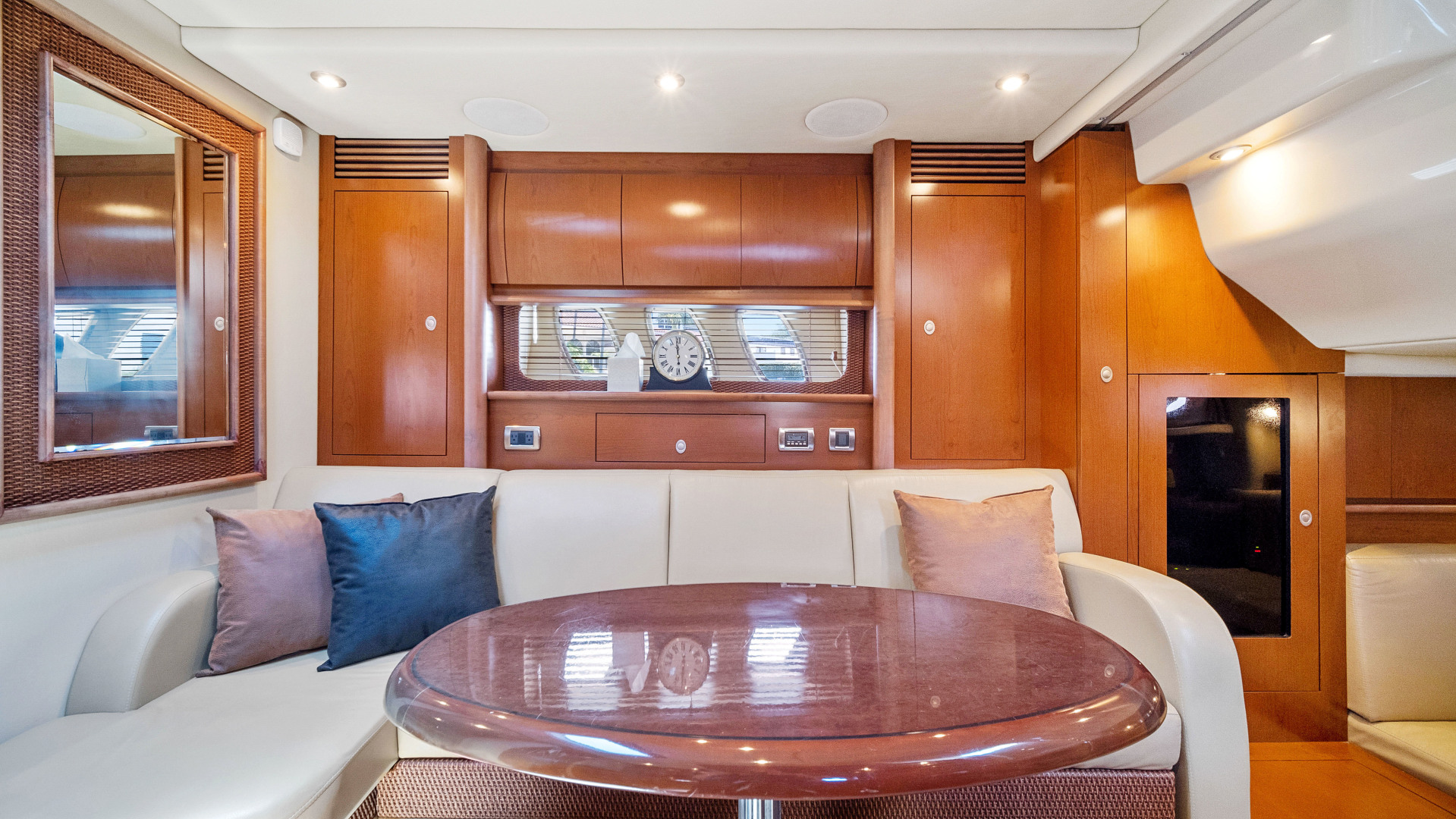 2007 Sea Ray 40 Sundancer - Image 32
