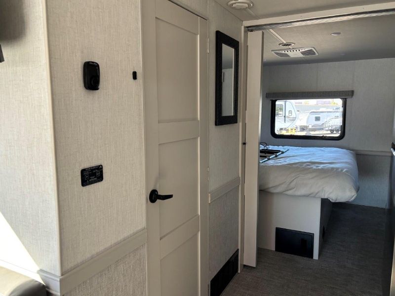 2026 Holiday Rambler Admiral 29M - Image 11