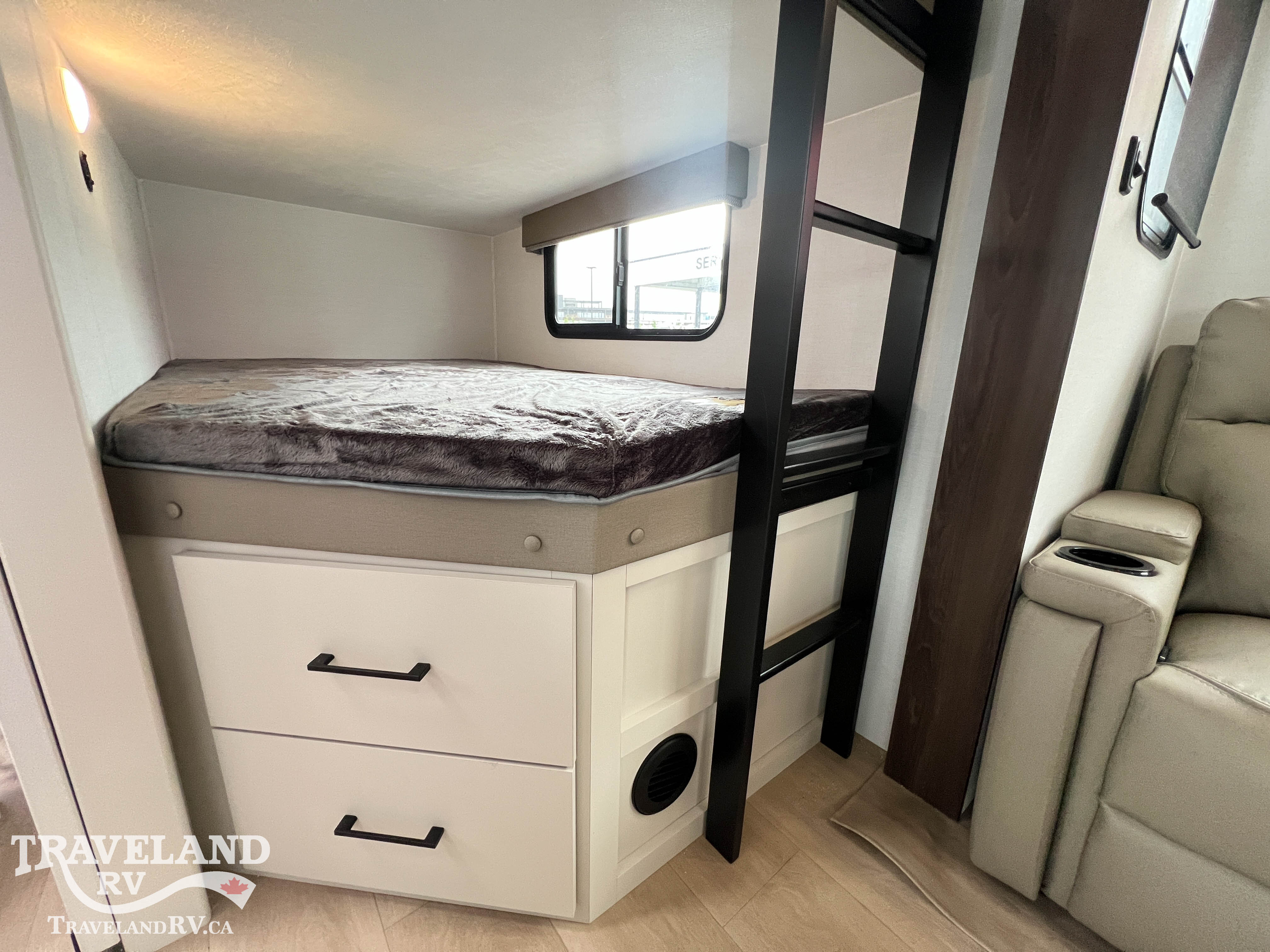 2027 Alliance RV DELTA ULTRA LITE BH255 - Image 23