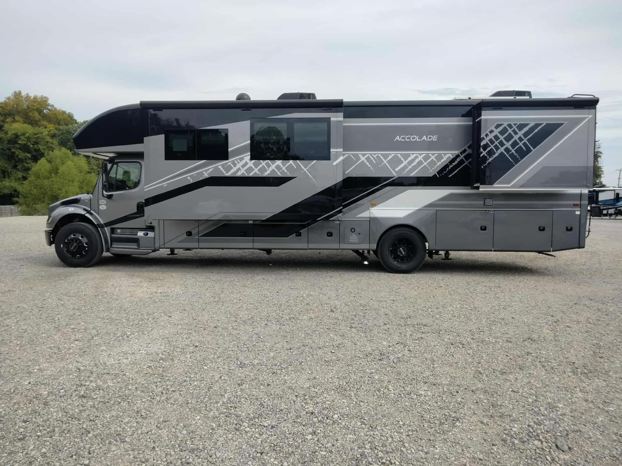 2026 ENTEGRA COACH ACCOLADE 37M - Image 7