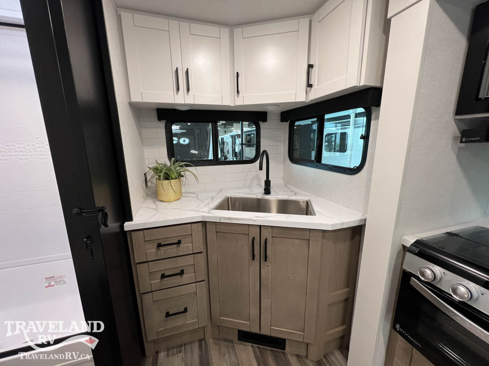2026 Highland Ridge Range Lite 211RKM - Image 17
