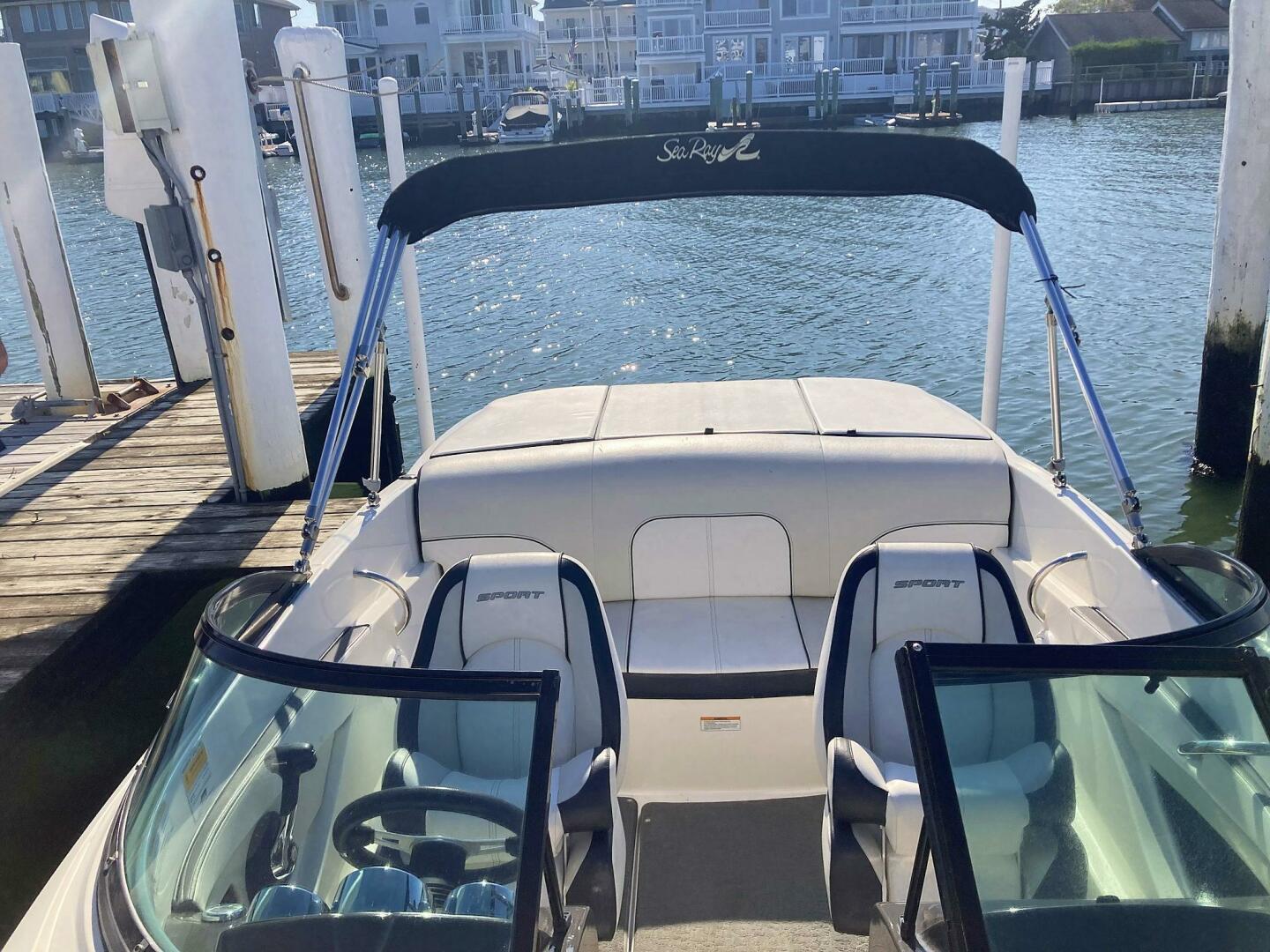 2012 Sea Ray 190 Sport - Image 3