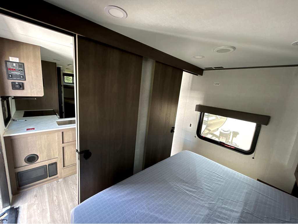 2026 GRAND DESIGN TRANSCEND 27DBX - Image 27