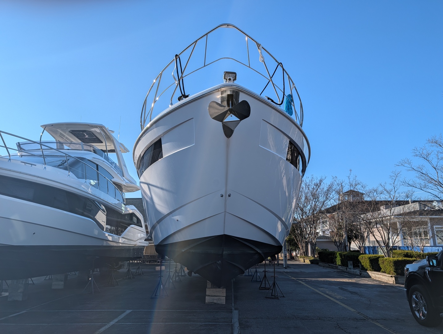 2022 Cruisers Yachts 54 Cantius - Image 92