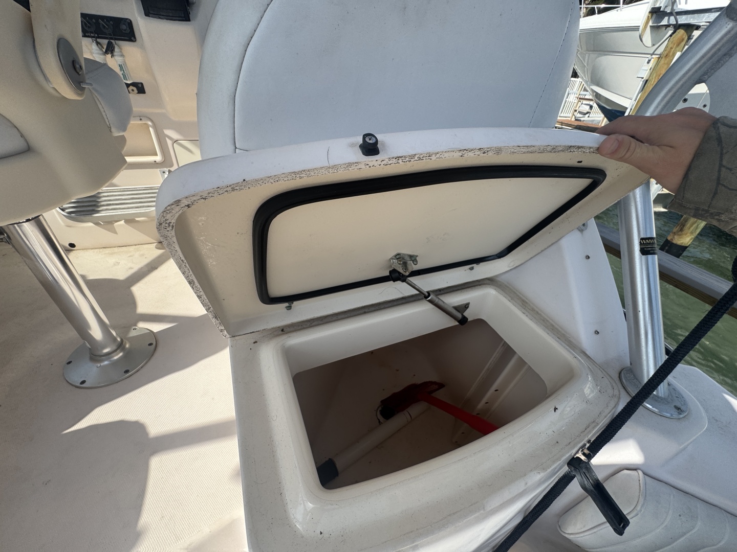 2007 Grady-White 305 Express - Image 30