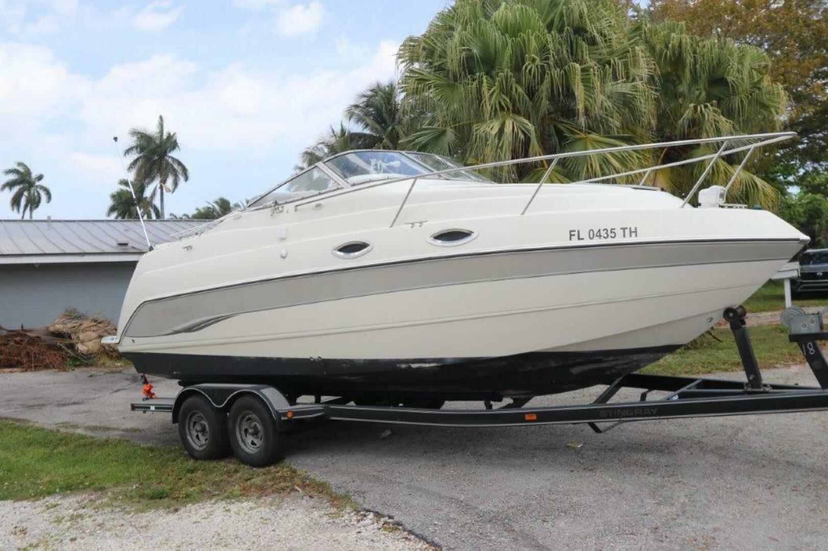 2006 Stingray 240 CS Base - Image 2