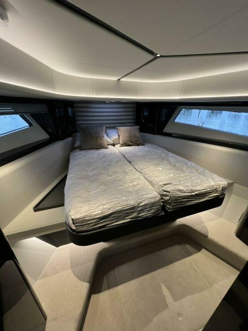 2026 Sunseeker 55 Predator - Image 45