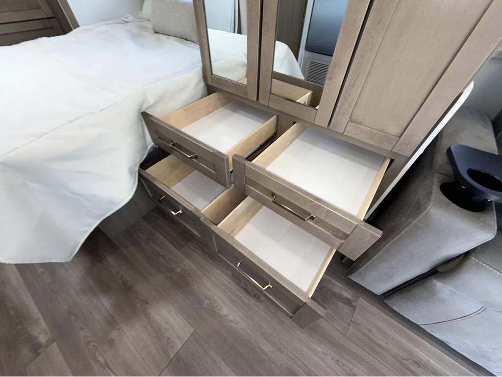 2027 ENTEGRA COACH ODYSSEY 24B - Image 26