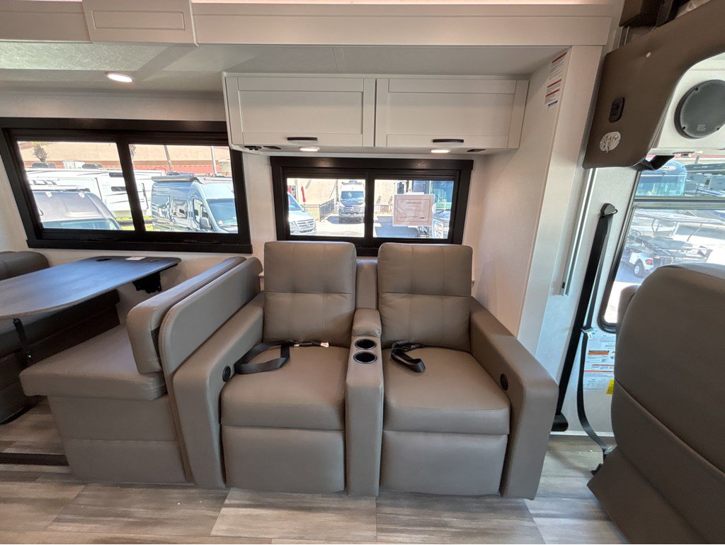 2026 ENTEGRA COACH VISION XL 34G - Image 10