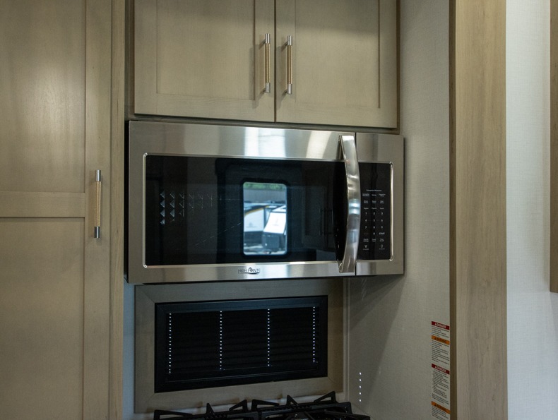 2026 Keystone Raptor 441HB - Image 11
