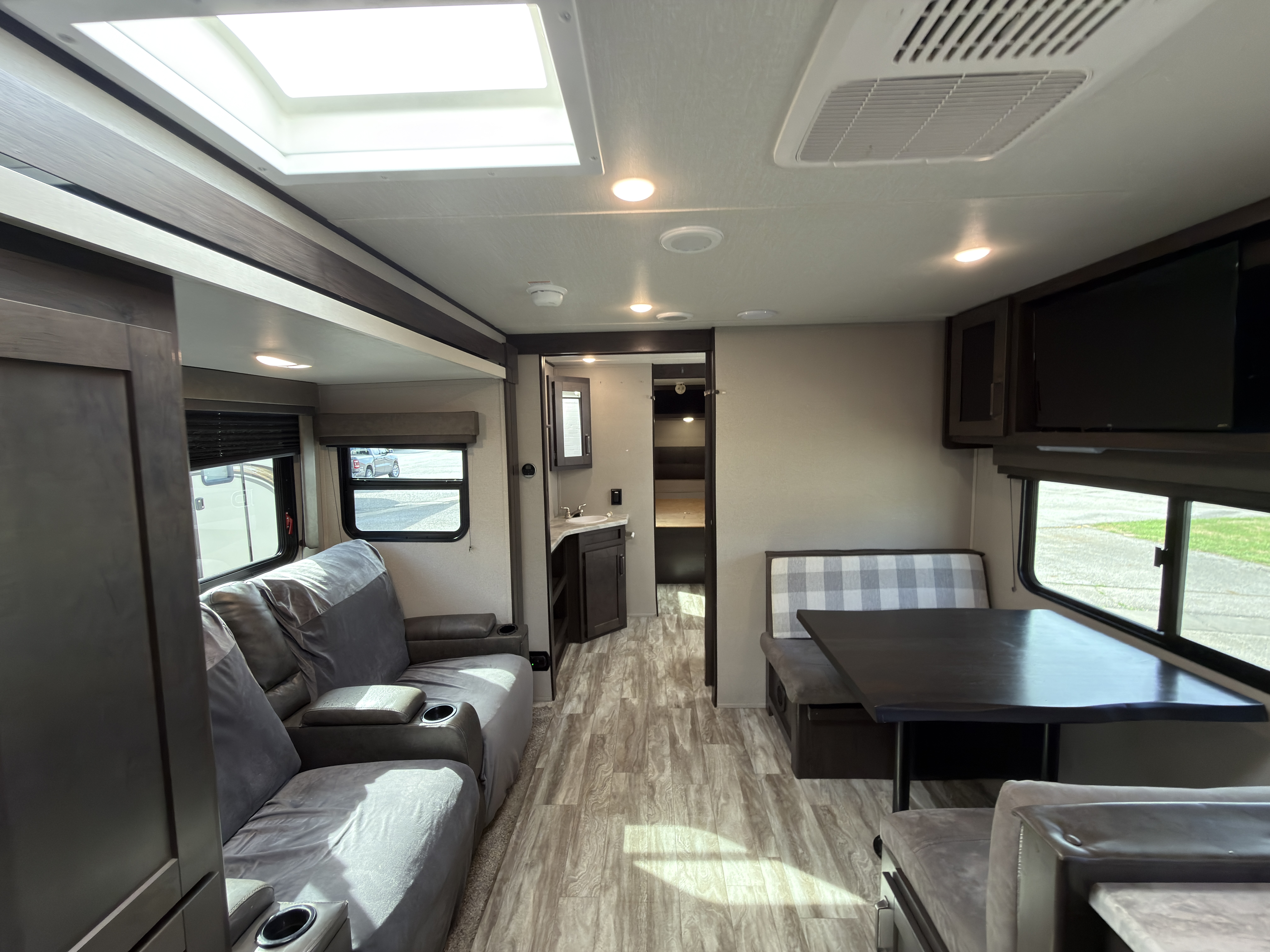 2021 Grand Design Transcend XPLOR 231RK - Image 9