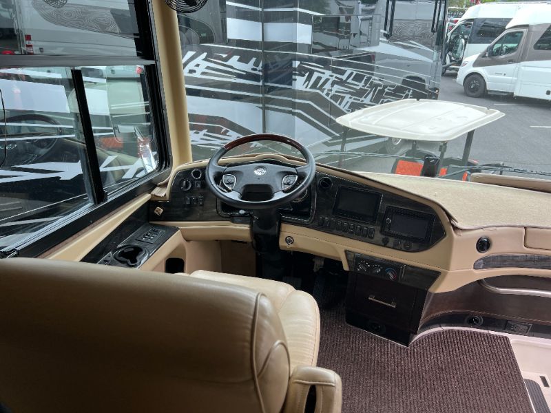 2014 Tiffin Allegro Bus 37 AP - Image 4