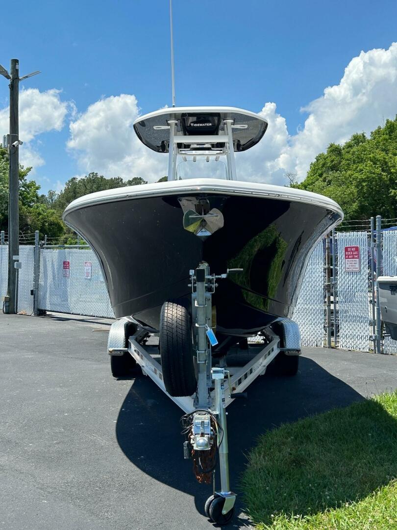 2019 Tidewater 232 Adventure - Image 9