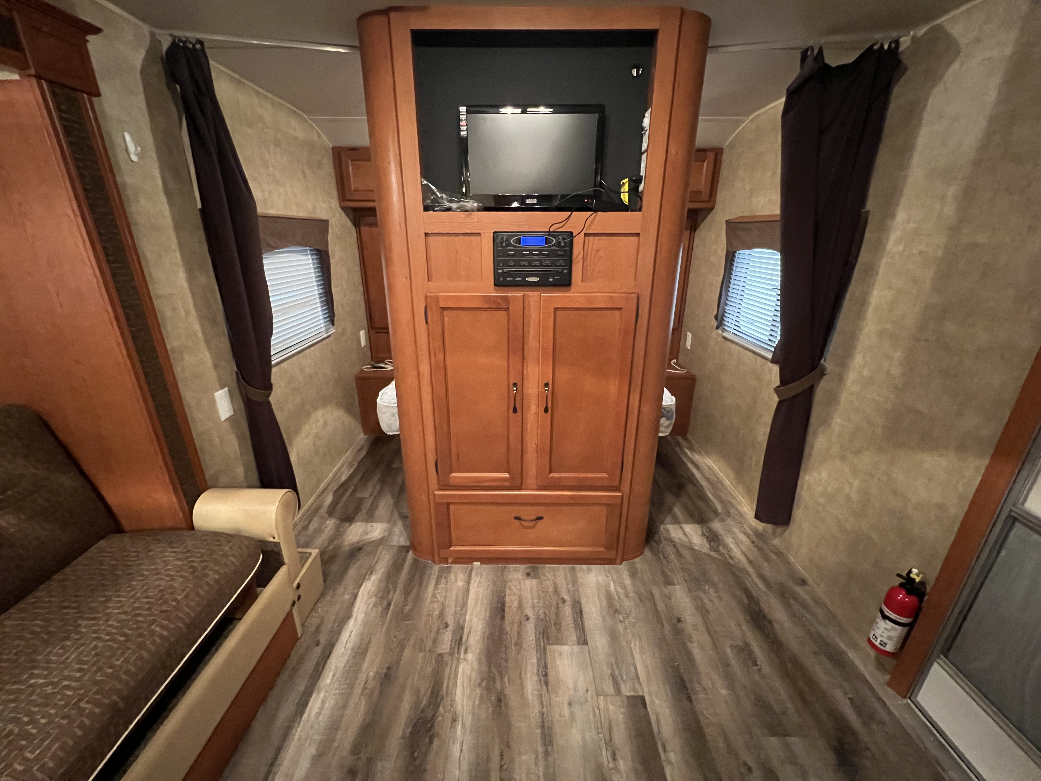 2013 CHEROKEE GREY WOLF 28BHG - Image 9