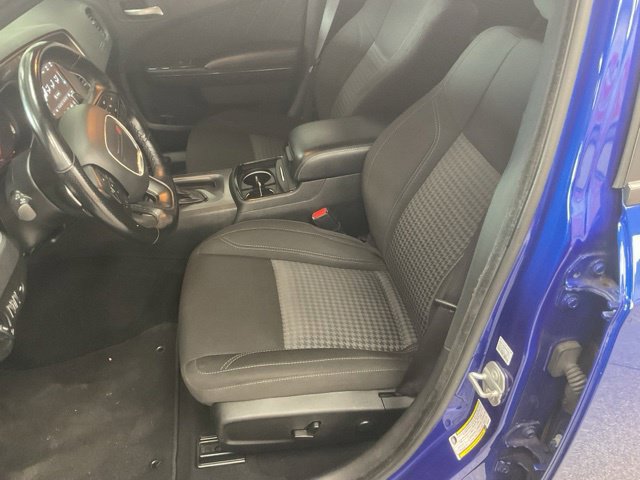 2022 Dodge Charger Sedan 4D SXT AWD V6 - Image 17