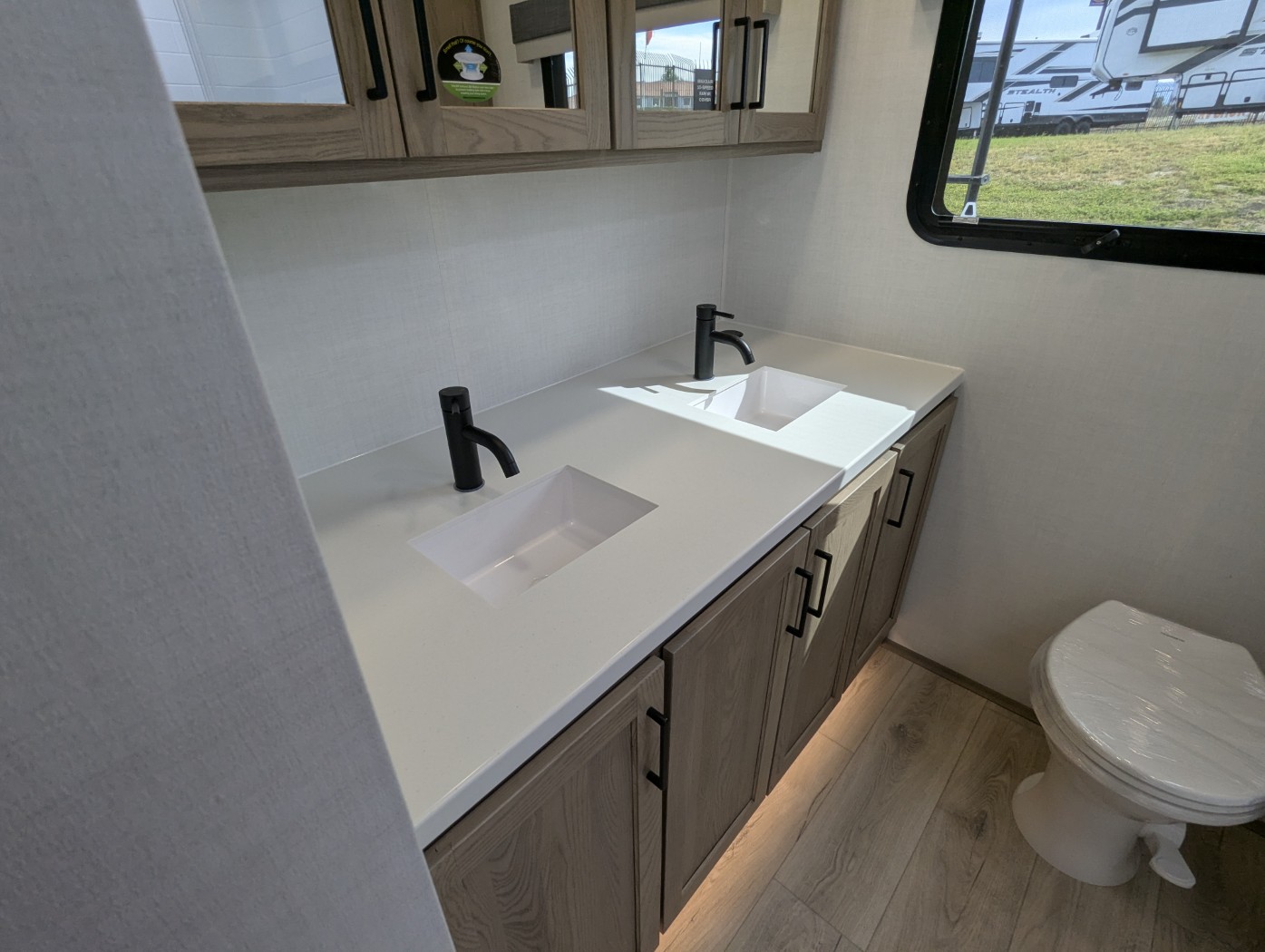 2026 Forest River Rockwood Signature 8263MBR - Image 23