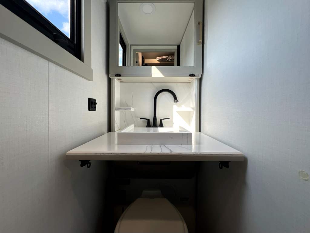2025 BRINKLEY RV MODEL G 3950 - Image 18